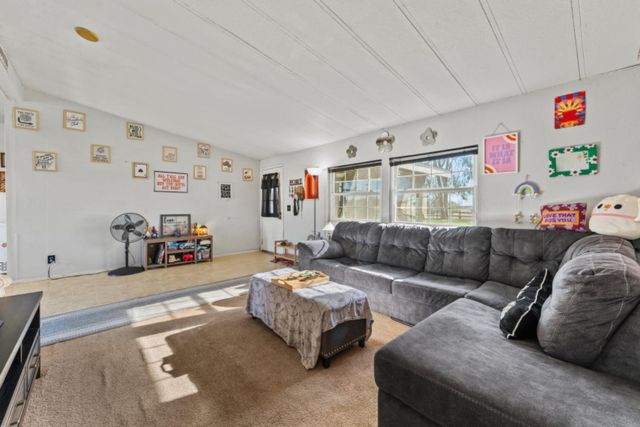 3455 Hokan Ln, Wheatland, CA 95692