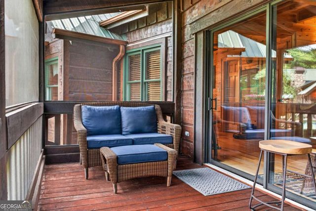 24 Twin Lakes Road, Blue Ridge, GA 30513