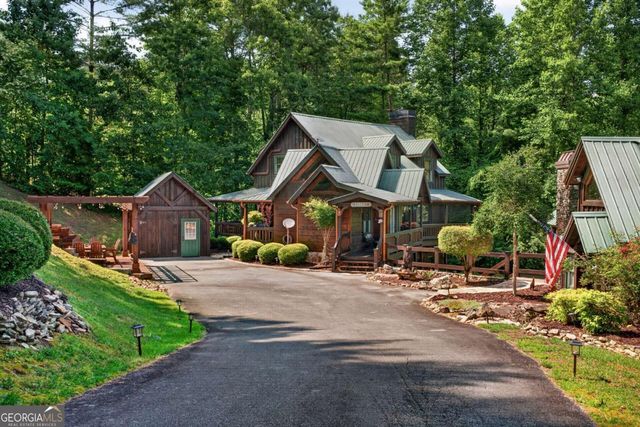 24 Twin Lakes Road, Blue Ridge, GA 30513
