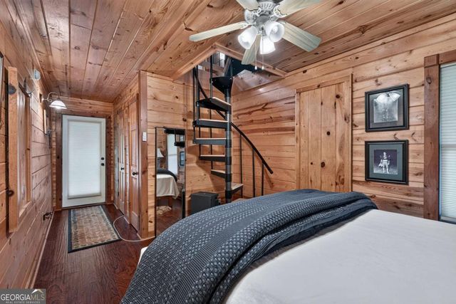 24 Twin Lakes Road, Blue Ridge, GA 30513