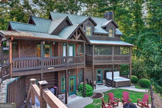 24 Twin Lakes Road, Blue Ridge, GA 30513