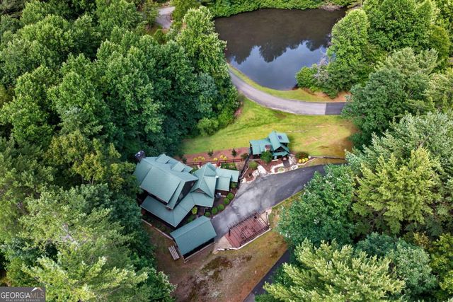 24 Twin Lakes Road, Blue Ridge, GA 30513