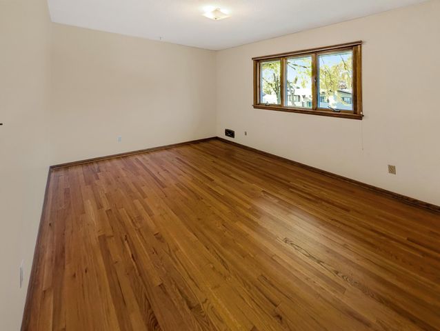 5920 Wisconsin Circle N, New Hope, MN 55428