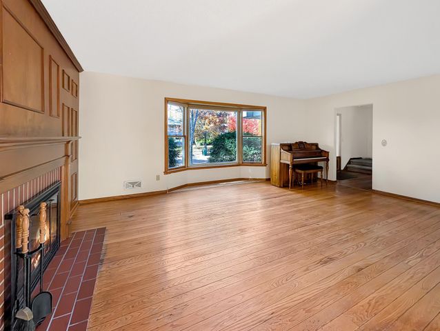 5920 Wisconsin Circle N, New Hope, MN 55428