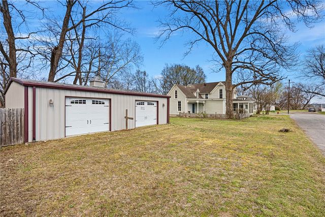 601 N Front Street, Dardanelle, AR 72834