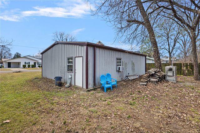 601 N Front Street, Dardanelle, AR 72834