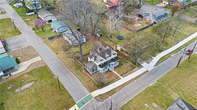 601 N Front Street, Dardanelle, AR 72834