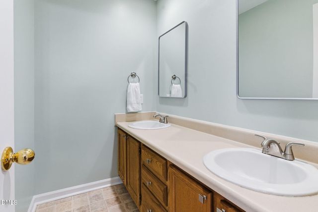 132 Edgehill Parkway, Cary, NC 27513