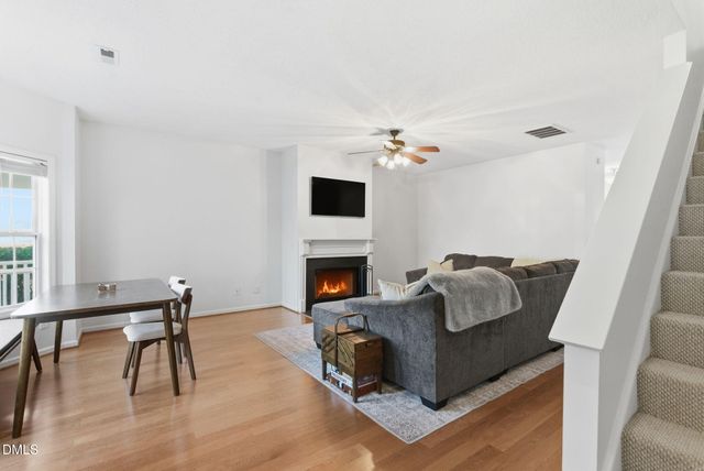 132 Edgehill Parkway, Cary, NC 27513