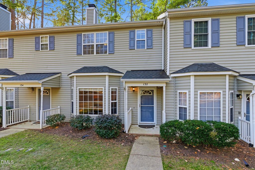132 Edgehill Parkway, Cary, NC 27513