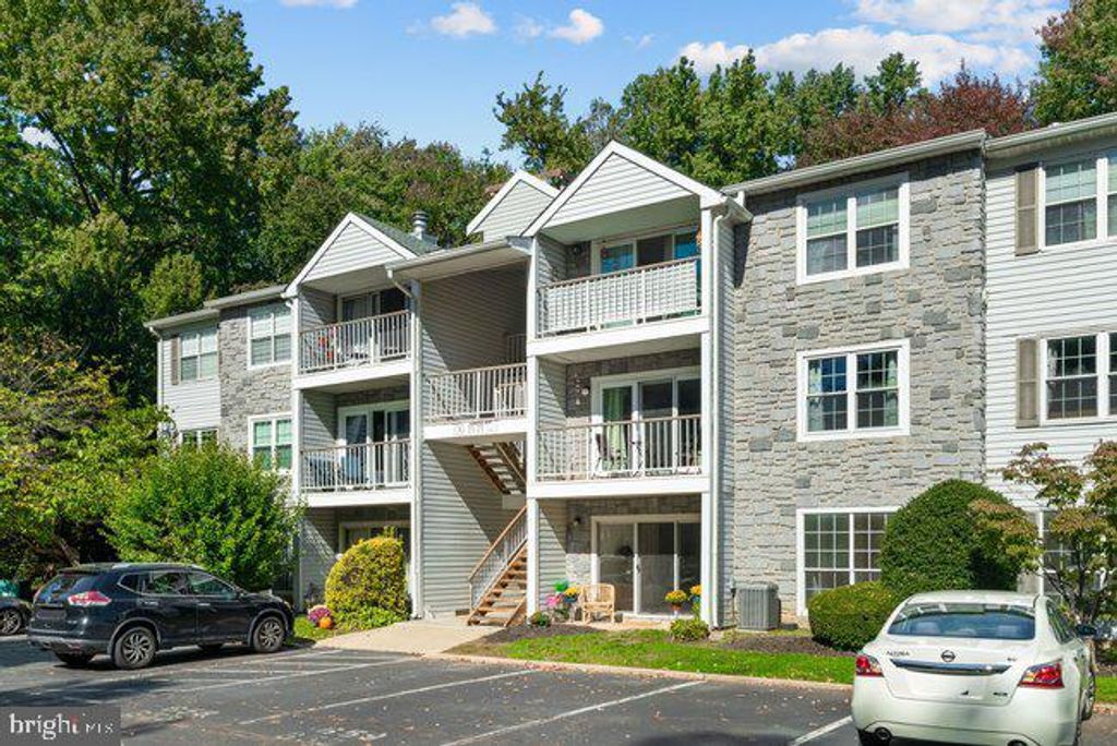 14 JUNIPER WAY, HAMILTON TWP, NJ 08619 — photo 2