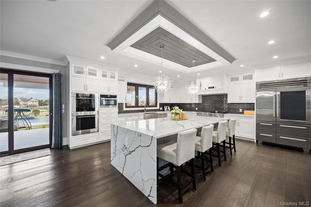 185 Willetts Lane, West Islip, NY 11795