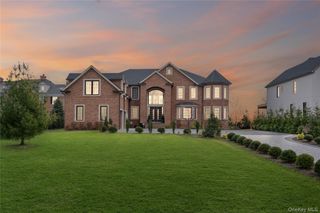 185 Willetts Lane, West Islip, NY 11795