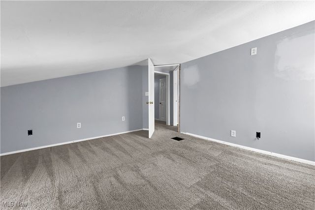 9284 Berkshire Road, Parma Heights, OH 44130