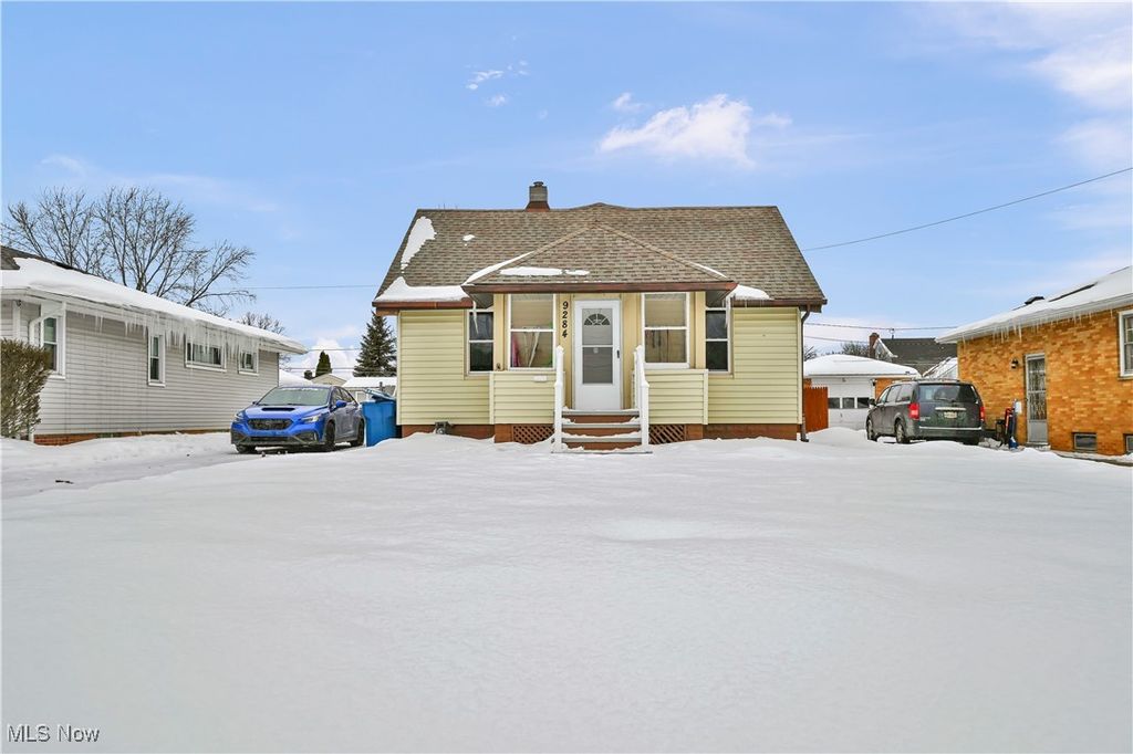 9284 Berkshire Road, Parma Heights, OH 44130