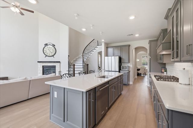 12091 Tavendale Drive, Frisco, TX 75035