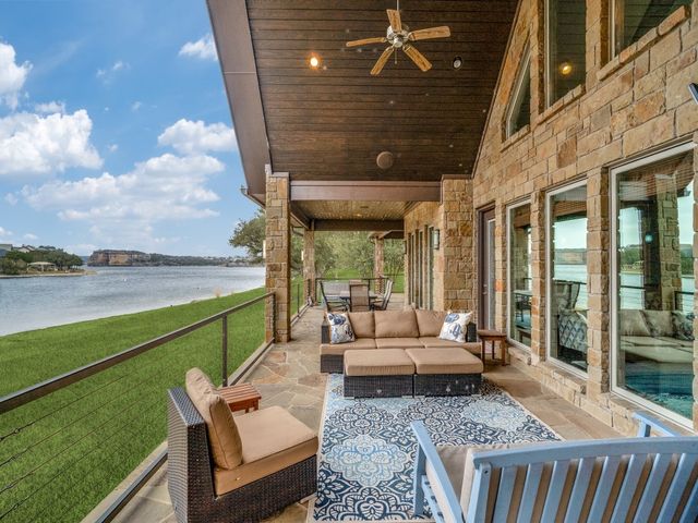 7033 W Hells Gate Drive, Strawn, TX 76475