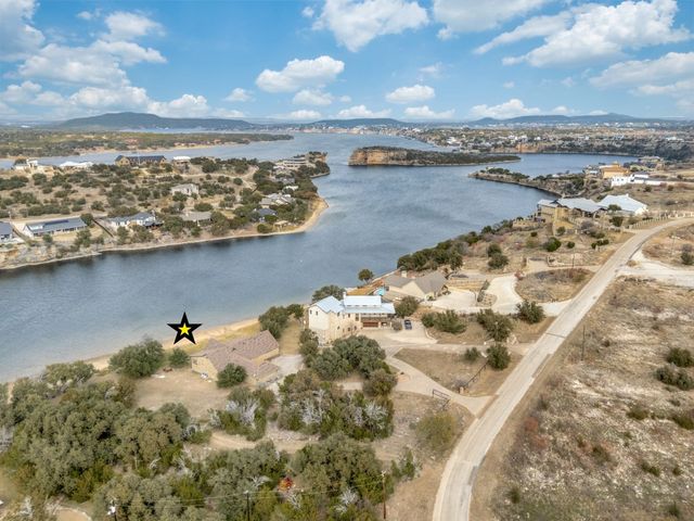7033 W Hells Gate Drive, Strawn, TX 76475