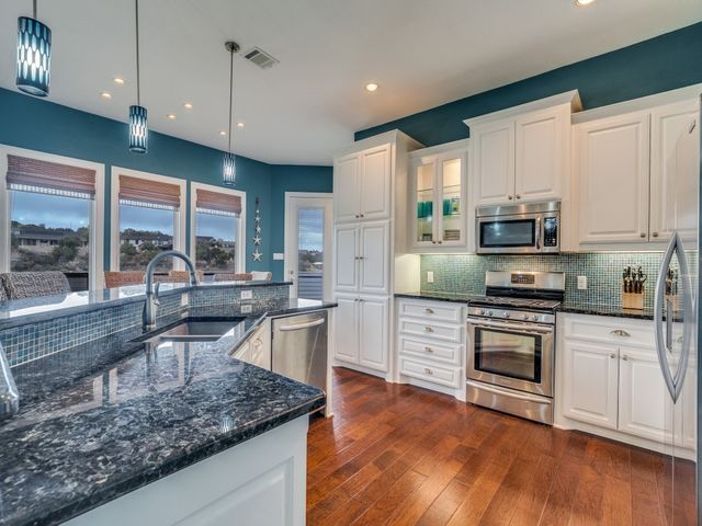 7033 W Hells Gate Drive, Strawn, TX 76475