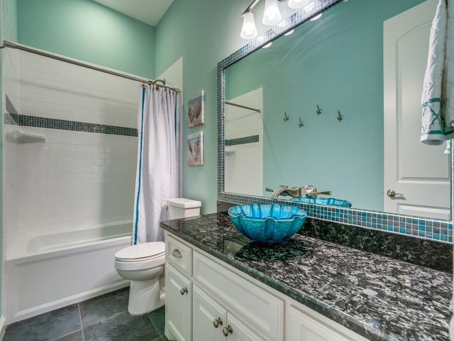 7033 W Hells Gate Drive, Strawn, TX 76475