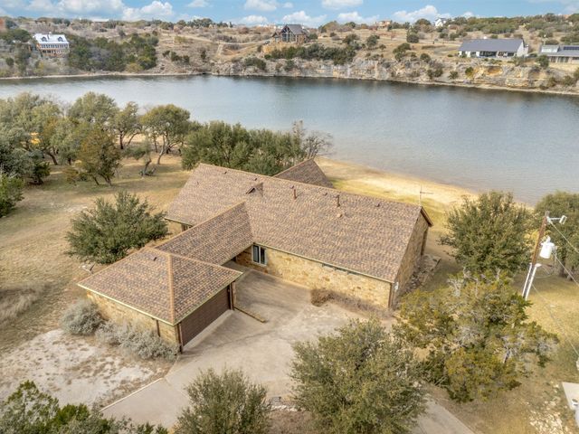 7033 W Hells Gate Drive, Strawn, TX 76475