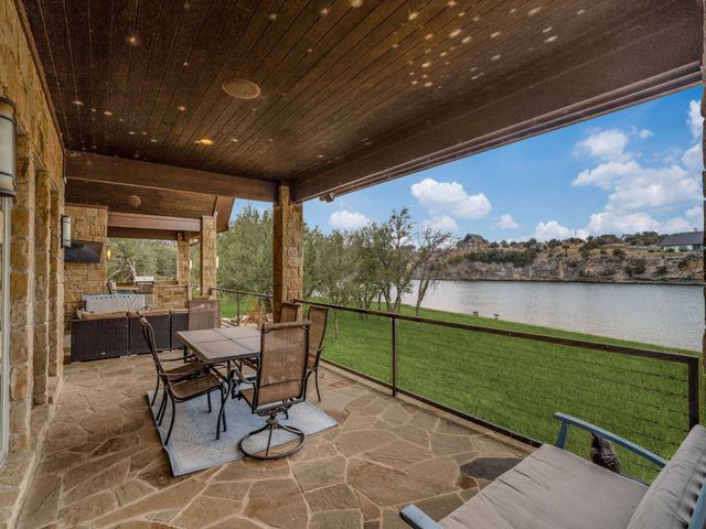 7033 W Hells Gate Drive, Strawn, TX 76475