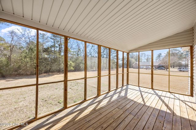 9329 Doris Drive, Oriental, NC 28571