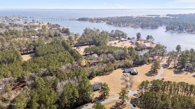 9329 Doris Drive, Oriental, NC 28571