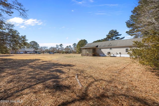 9329 Doris Drive, Oriental, NC 28571