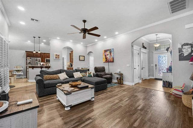 903 SW 78th St, Lawton, OK 73505