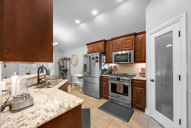 903 SW 78th St, Lawton, OK 73505