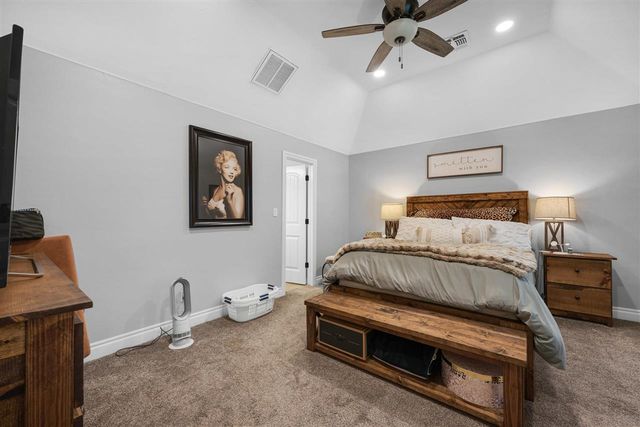 903 SW 78th St, Lawton, OK 73505