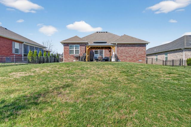 191 Avalon Dr, Gallatin, TN 37066