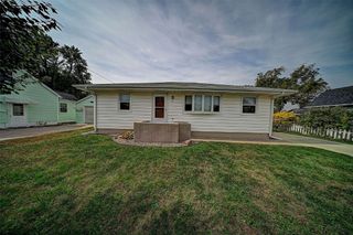 115 Main St, Center Point, IA 52213