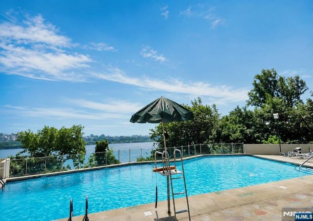 3 Horizon Road 1030, Fort Lee, NJ 07024