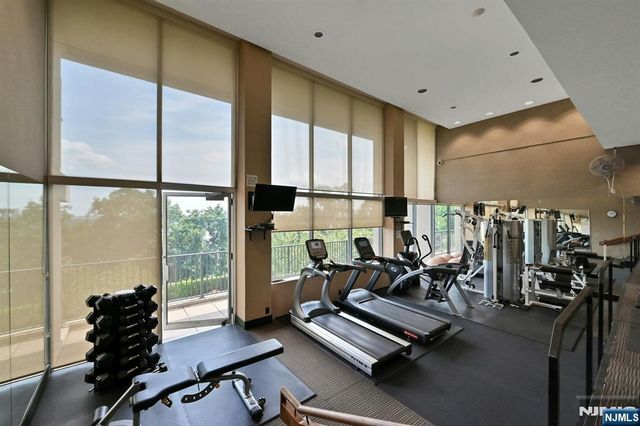 3 Horizon Road 1030, Fort Lee, NJ 07024