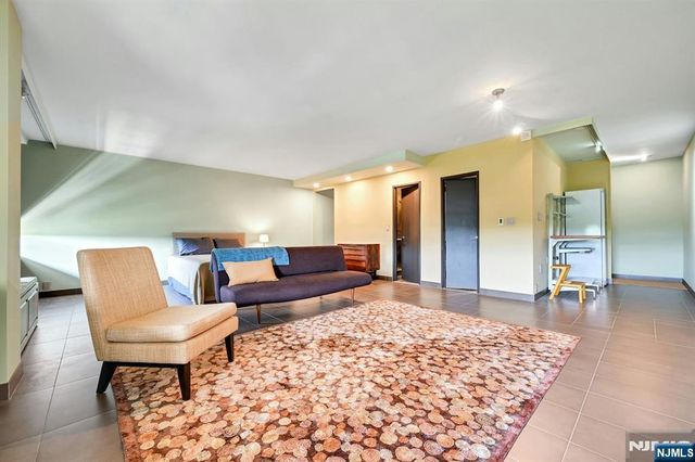 3 Horizon Road 1030, Fort Lee, NJ 07024