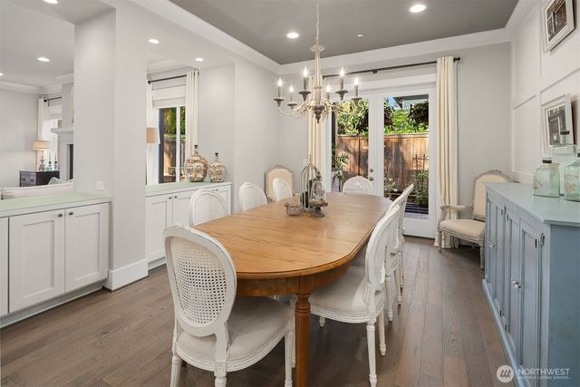 4525 90th Avenue SE, Mercer Island, WA 98040