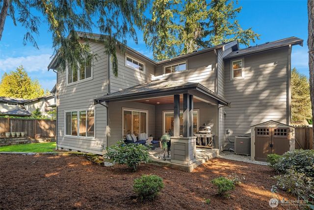 4525 90th Avenue SE, Mercer Island, WA 98040
