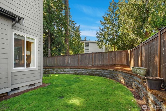 4525 90th Avenue SE, Mercer Island, WA 98040