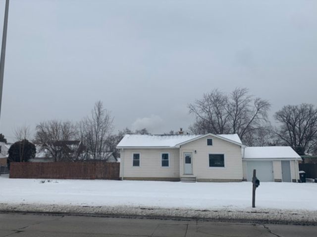 7940 W 71st Street, Bridgeview, IL 60455
