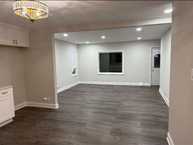 7940 W 71st Street, Bridgeview, IL 60455