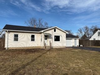 7940 W 71st Street, Bridgeview, IL 60455