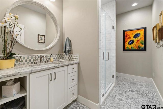 581 Private Road 6665, Mineola, TX 75773