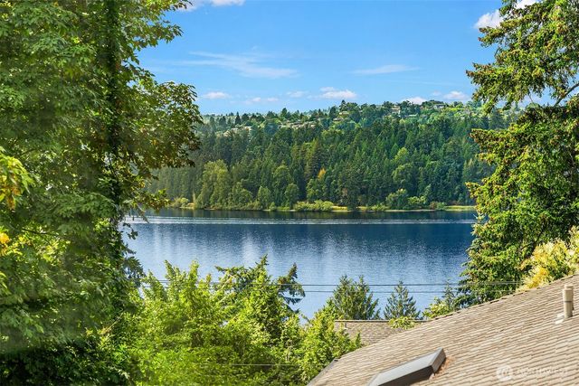 8410 SE 47th Place, Mercer Island, WA 98040