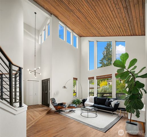 8410 SE 47th Place, Mercer Island, WA 98040