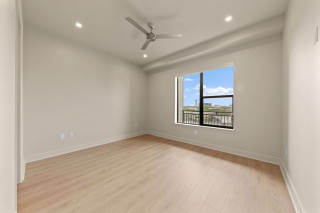 1900 S Ervay Street 311, Dallas, TX 75215