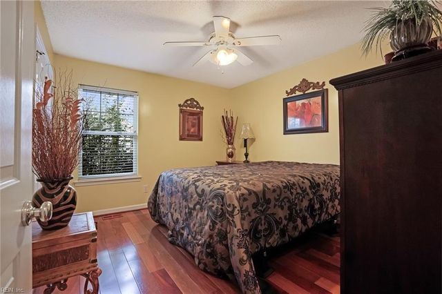 317 Manning Ln, Hampton, VA 23666