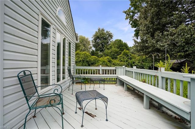 317 Manning Ln, Hampton, VA 23666