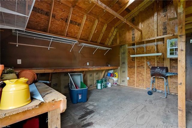 317 Manning Ln, Hampton, VA 23666